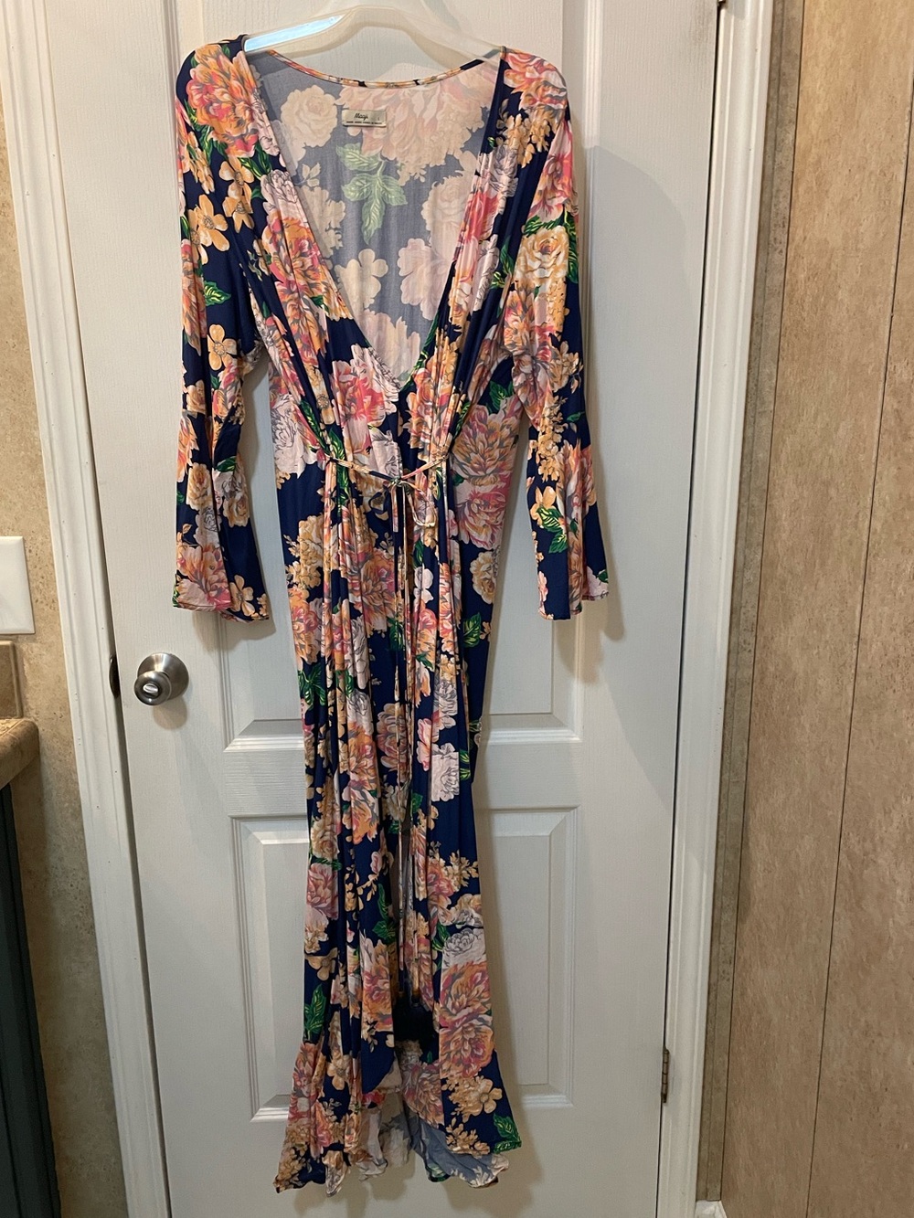 Maaji Navy Peony Lotus Maxi Kimono/ Beach Cover Up Dress Size L - Picture 3 of 9